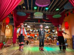 -老滇山寨•云南特色菜•地方菜•民族风情歌舞表演(金碧店)