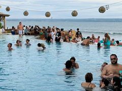 -FINNS Beach Club