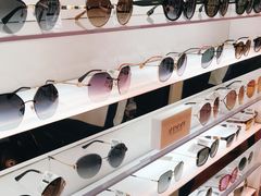 -LensCrafters亮视点·OAKLEY精选(静安嘉里中心店)