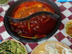 -赵美丽·重庆社区火锅·直营店(火车东站·中豪国际店)