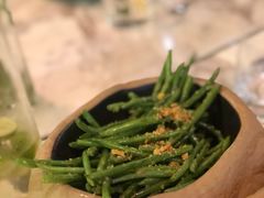 -La Mer Restaurant & Lounge