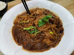 -洪姐川菜东北菜铁锅炖(天生丽街店)