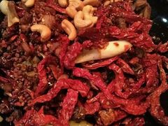 果仁辣子鸡-疆Jiang·新疆秘制料理