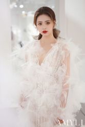 -艾米丽婚纱礼服