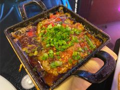 -范二妹独特烧烤夜宵城(宜宾总店)