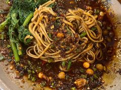 -老鼎万春卤菜(五代传承创始老店)