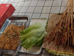 -顶峰夜宴·龙虾烧烤大排档(九江学院店)