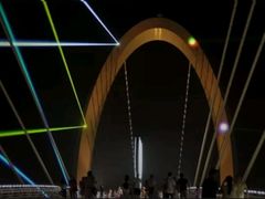 -南京眼步行桥