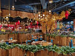 -老滇山寨•云南特色菜•地方菜•民族风情歌舞表演(金碧店)