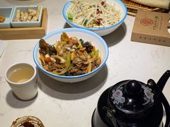 -丁里羊肉小镇(天鹅湖总店)