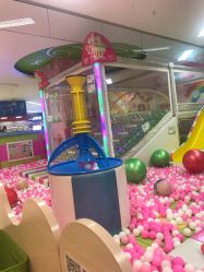 -孩子王童乐园(青岛万达店)