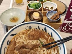 -康师傅私房牛肉面(马泉营奥莱店)