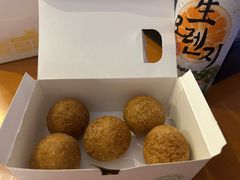 -BHC炸鸡(明洞总店)