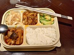 -海底捞火锅(王府井银泰in88店)