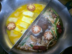 花胶鸡拼菌菇锅底-湊湊火锅·茶憩(东城万达店)
