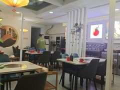 -毛辣果·贵州红酸汤牛肉火锅(西单店)