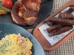 喜洲招牌手撕牛肉-喜洲吧·江畔老船厂·庭院餐厅(喜临院店)