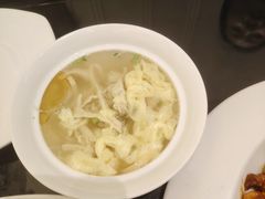 松茸墙缝土鸡汤-老牌坊•鲁菜名店•地道济南菜(大观园商埠店)