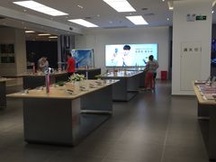 店内环境-华为授权体验店(中山公园来福士)