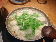 西施丸子嫩菜苗-吃饭皇帝大(长宁龙之梦店)