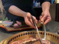 -铭牛烧肉·和牛海鲜自助(高新月牙湖店)