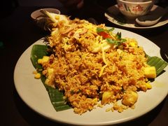 -大头虾越式风味餐厅(光明广场店)