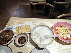-叁煨蹄花·下饭盐帮菜(人民广场店)