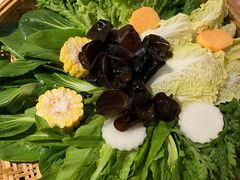 -尚尚仙·酸汤猪手·猪肚鸡火锅(华联万柳购物中心店)