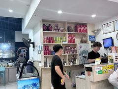 -老何家后安粉·糟粕醋海鲜火锅(三亚湾椰梦长廊店)
