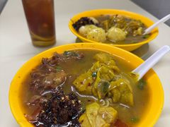 咖喱牛腩拼墨鱼丸粉-金利食店(氹仔店)