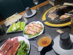 -七甲山烤肉(长白山奇石山珍根艺一条街店)