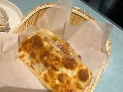 武安锅盔夹熏肉-邯郸人餐厅·地方菜 邯郸菜(邯郸东站店)