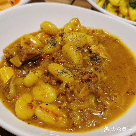 朴捡融合耒林倪西餐厅(同德昆明广场店)