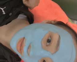 -苗医生专业祛痘·皮肤管理
