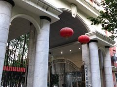 -武汉外国语学校