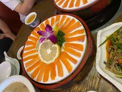 东江湖三文鱼刺身-醉美东江·三文鱼·烧鸡公