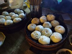 -舒小笼松针小笼包
