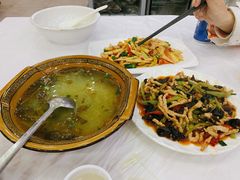 -乡土特色.冷锅鱼.牦牛肉汤锅