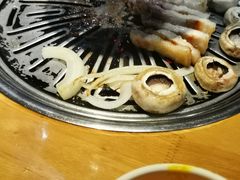 -老炉家木炭烤肉(长江国际店)