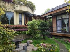 -雅安楠水阁温泉酒店