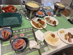 -金马门国际美食百汇(珞喻路店)