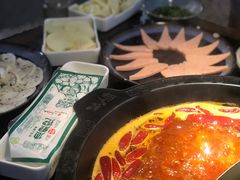 -三个四川人火锅(华联商厦店)