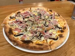 -城市大道红炉披萨烘焙坊