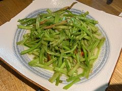 水芹香干-吴越荣记苏州菜·松鼠桂鱼100%活鱼现做(斜塘老街店)