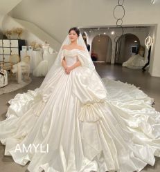 -艾米丽婚纱礼服