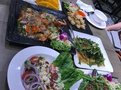 -The Dishes Seafood & Restaurant