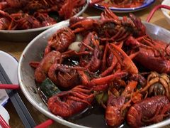 -李双猪·小龙虾·烧烤·羊肉煲(乐山店)