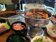 -独食火锅·半米屋台(直营总店)