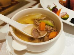 例汤-臻宝中餐厅·大连菜·海鲜·融合菜(大连一方城堡豪华精选酒店)