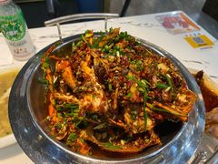 -凤凰路何眼镜香辣蟹(花果园店)